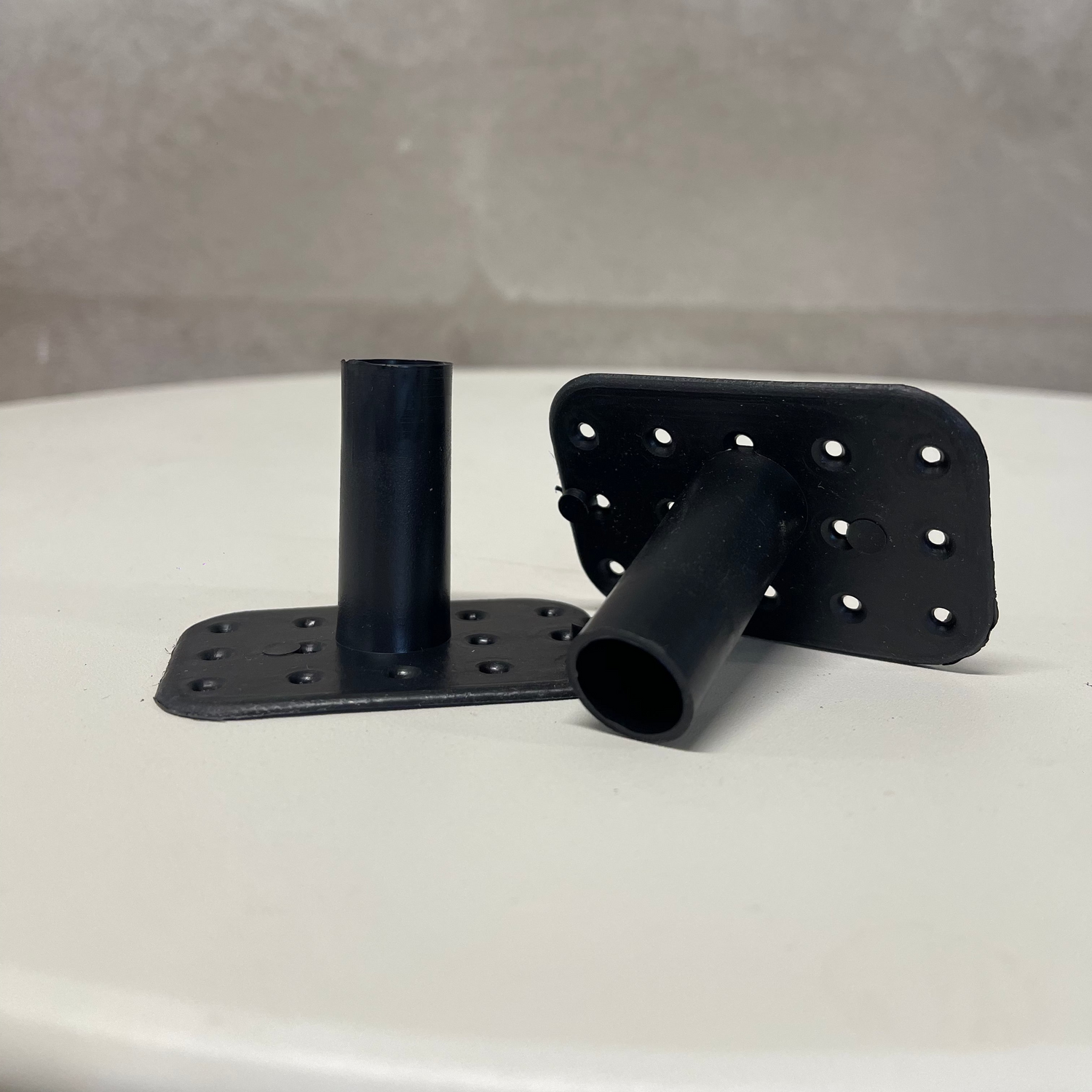 Fäste för stödpinne i kruka