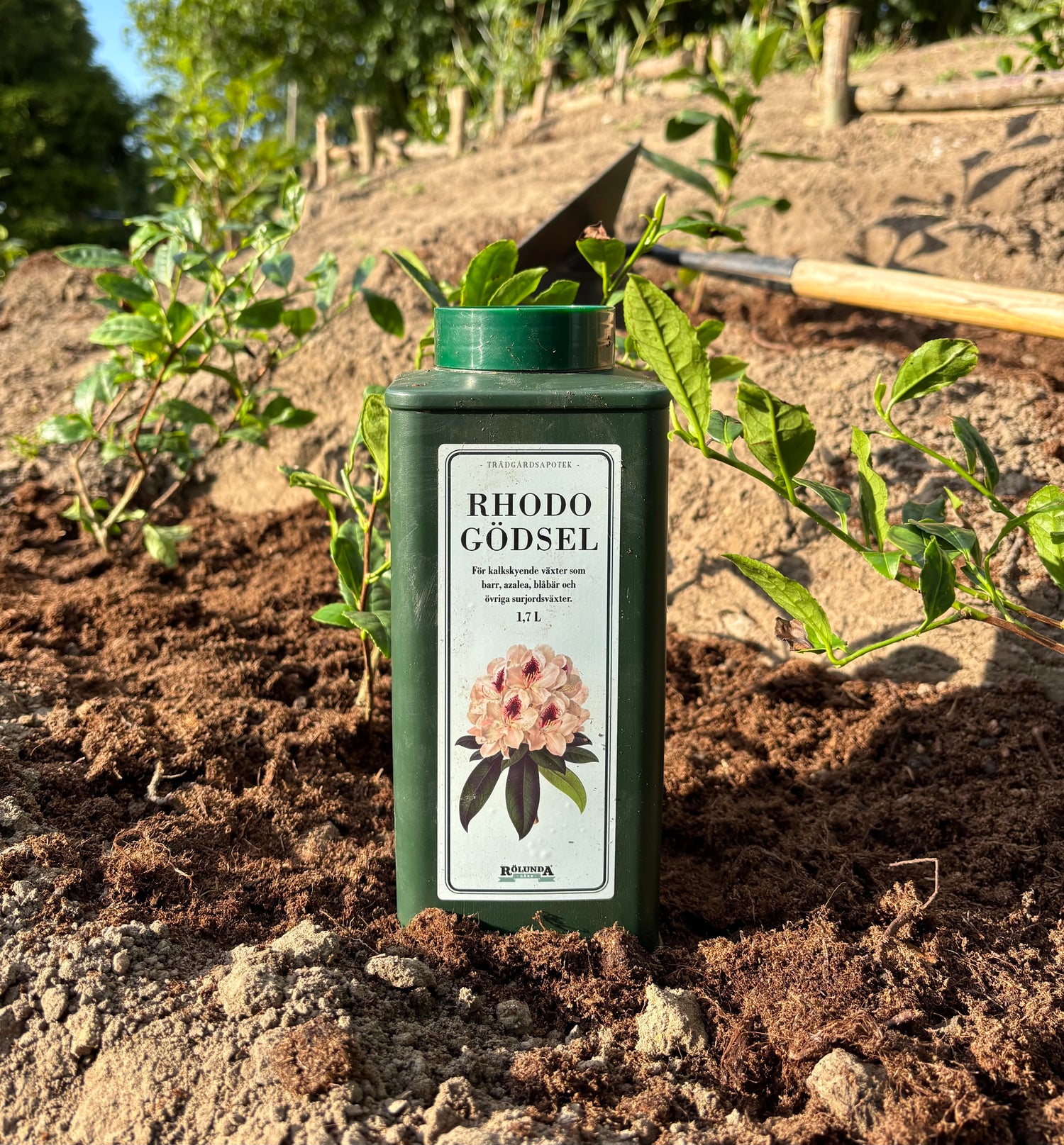 Rhodogödsel 1,7 liter (1,2 kg) Trädgårdsapoteket | Passar även till tebuskar